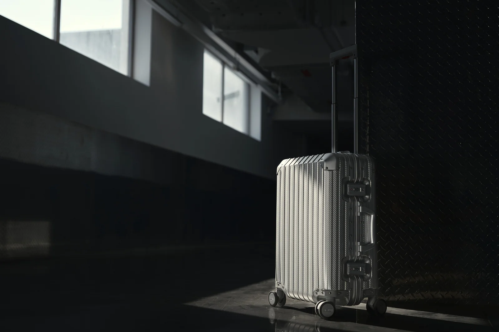 Modern Luggage for Global Explorers